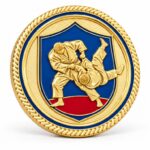 Подарочная монета на заказ с синей эмалью и рельефом