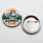Изготовление закатных значков Summit Club на заказ