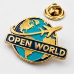 Железный значок Open World на заказ с эмалью